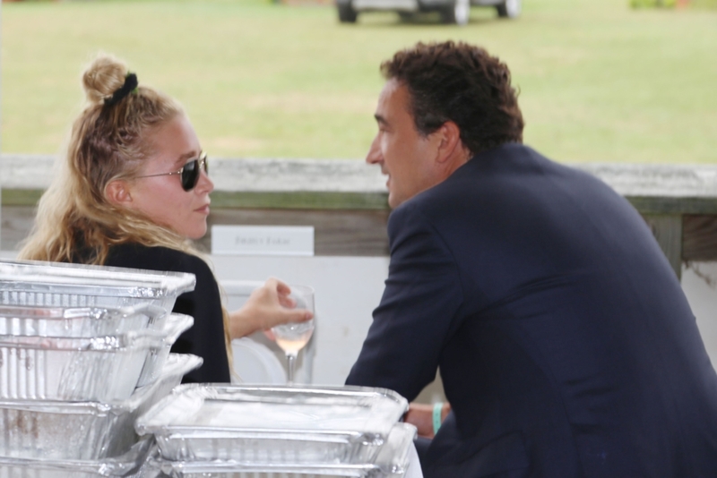 Mary-Kate y Olivier Sarkozy | Alamy Stock Photo by mpi98/MediaPunch