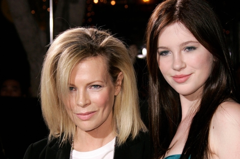 Kim Basinger e Ireland Baldwin | Alamy Stock Photo by Lisa O Connor/ZUMA Press