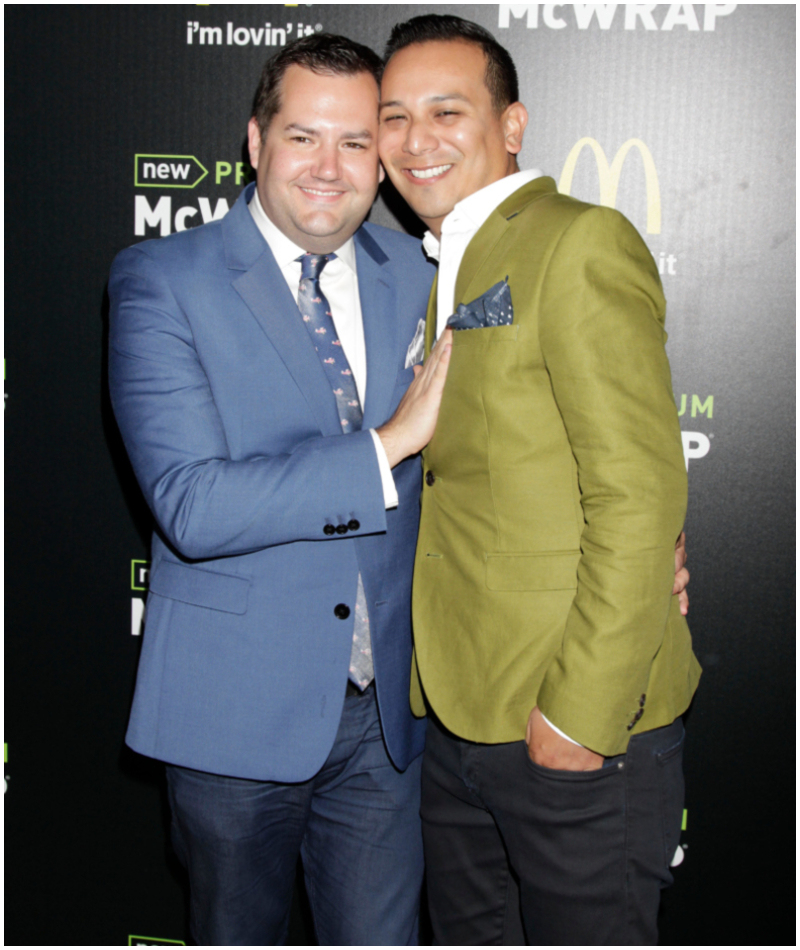 Ross Mathews y Salvador Camarena | Alamy Stock Photo