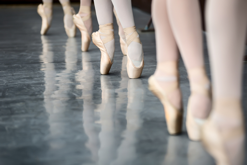 Las zapatillas de ballet solían tener tacones | Shutterstock
