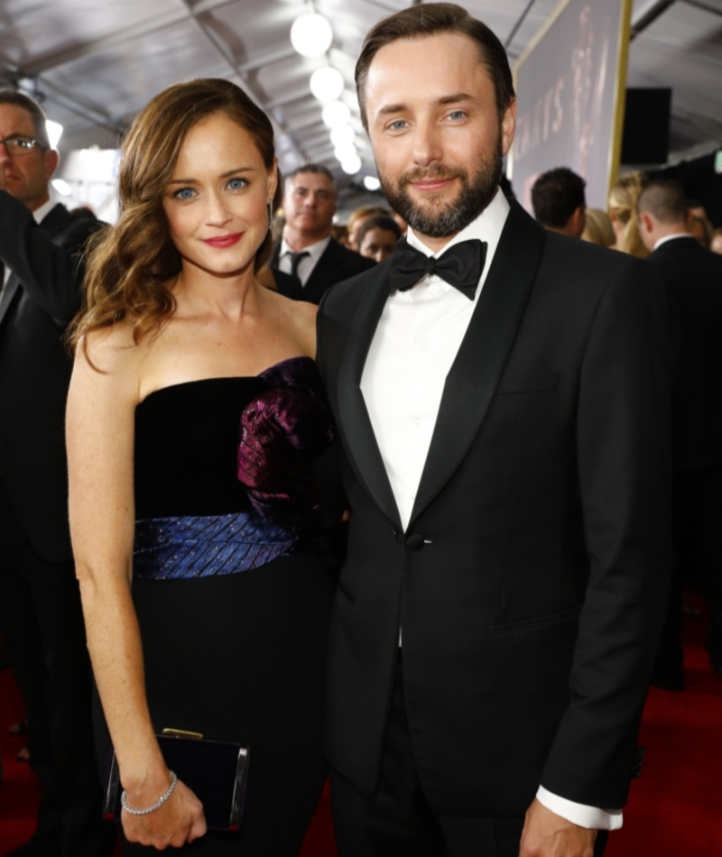 Alexis Bledel y Vincent Kartheiser | Getty Images Photo by Trae Patton/CBS