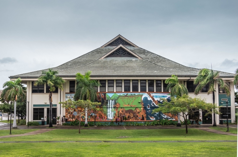 Harvard Out, Hawaiian Colleges In | Alamy Stock Photo by Claudine Klodien