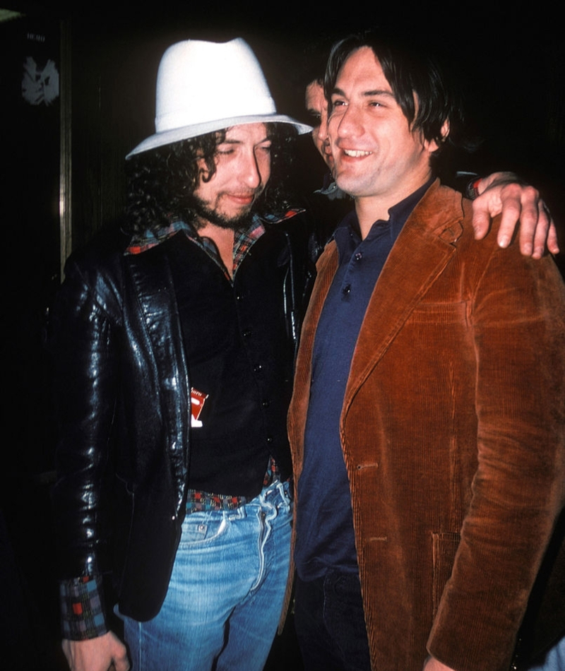 Bob Dylan y Robert De Niro pasando el rato en el backstage | Getty Images Photo by Brad Elterman/FilmMagic