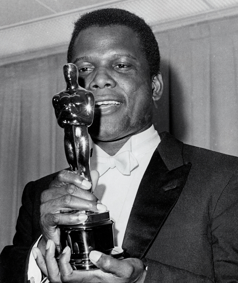 Sidney Poitier gana un Óscar | Getty Images Photo by John Kisch Archive