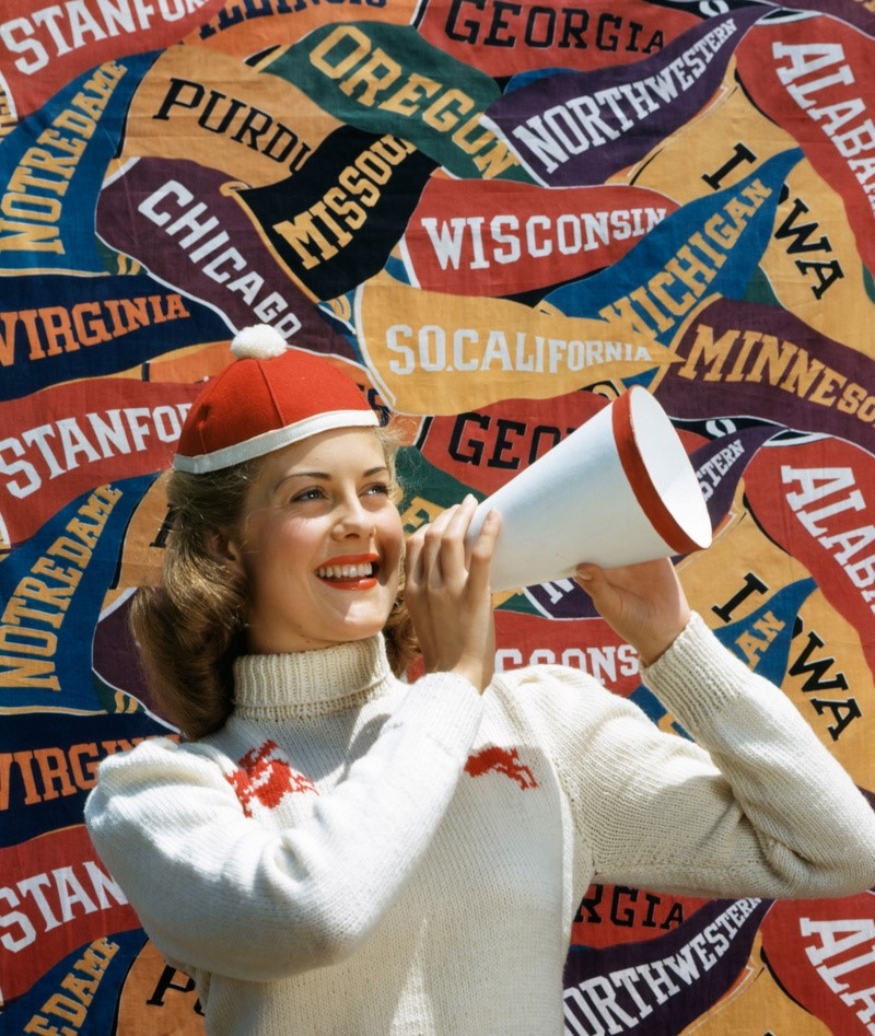 Antiguos banderines universitarios | Alamy Stock Photo