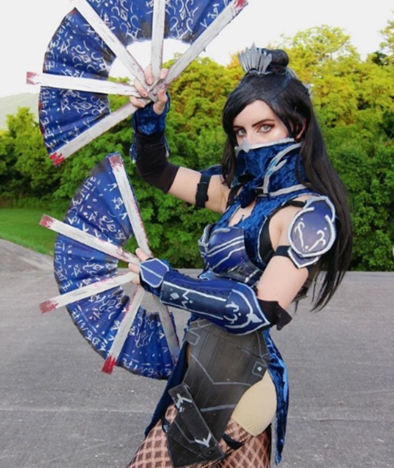 Kitana | Instagram/@kangelicx