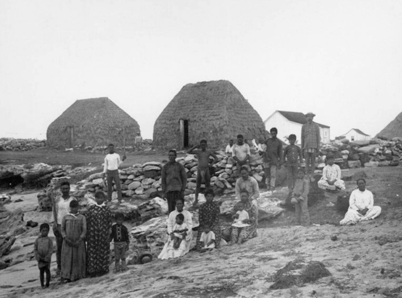 La dueña de Niihau | Alamy Stock Photo by FL Historical collection 9