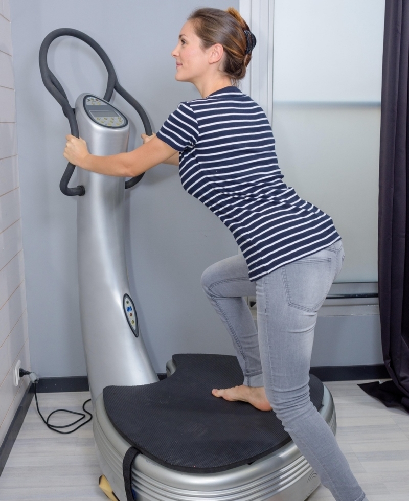 Vibration Exercise Fitness Machine | Alamy Stock Photo