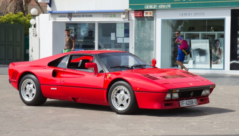 Another Ferrari Fan – This Time of the Oldies | Shutterstock