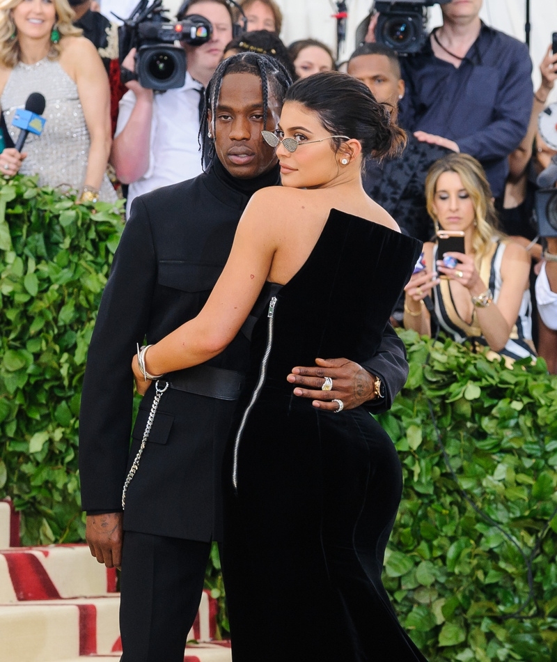 El accidentado viaje de Kylie Jenner y Travis Scott | Shutterstock