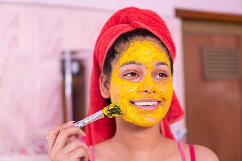 Una mascarilla de cúrcuma para el vello facial | Shutterstock