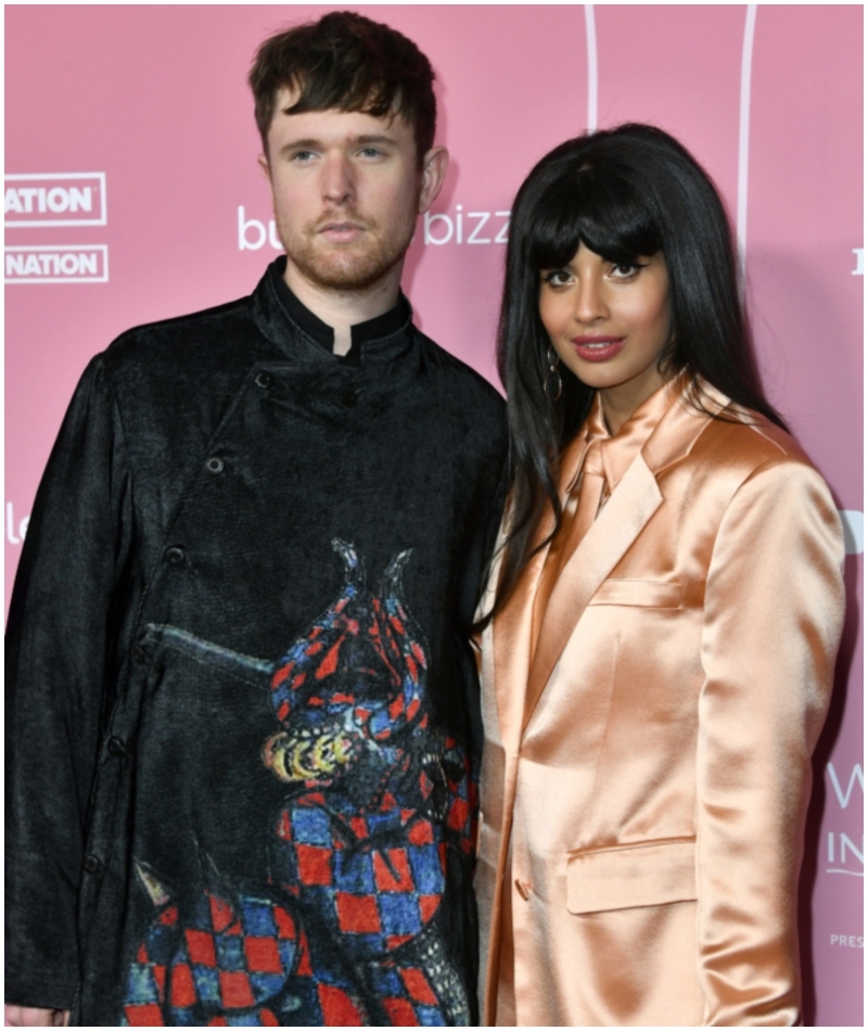 Jameela Jamil y James Blake | Getty Images Photo by Frazer Harrison