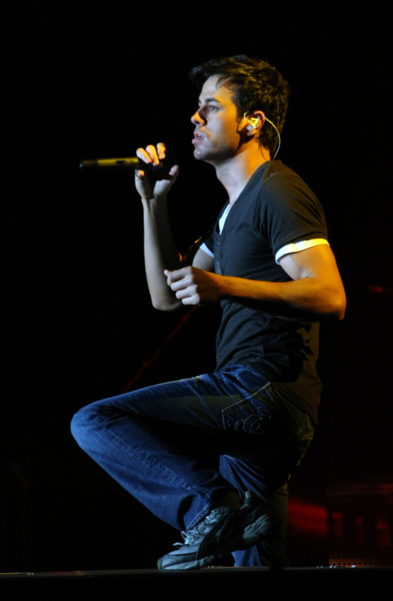 La Extraordinaria Vida De Enrique Iglesias Herald Weekly 