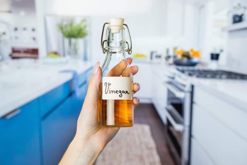 Neutralize Kitchen Odors | Shutterstock Photo by In Our Steps