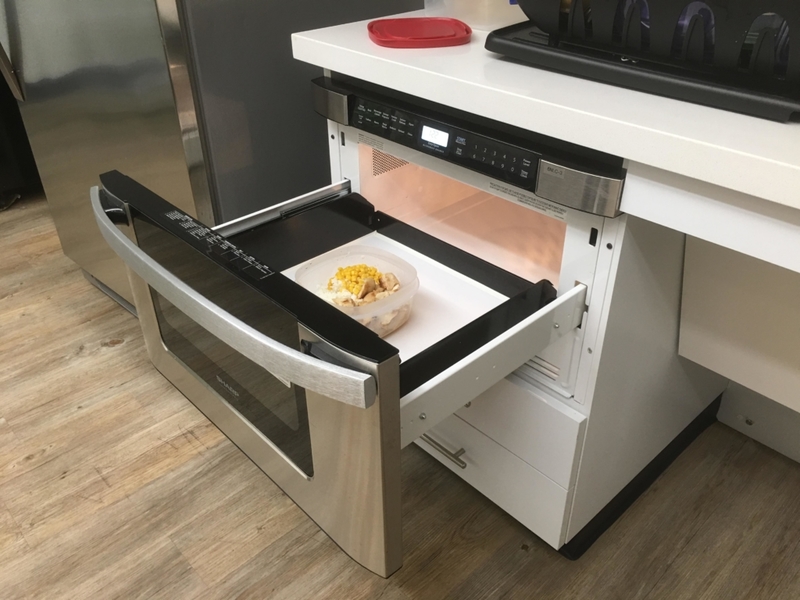 A Pull-Out Oven | Reddit.com/Rdubya44