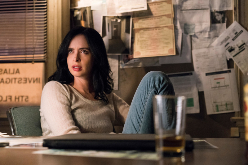 Jessica Jones (BEST) | Alamy Stock Photo by David Giesbrecht/ Netflix/courtesy Everett Collection/Ron Harvey/Everett Collection Inc