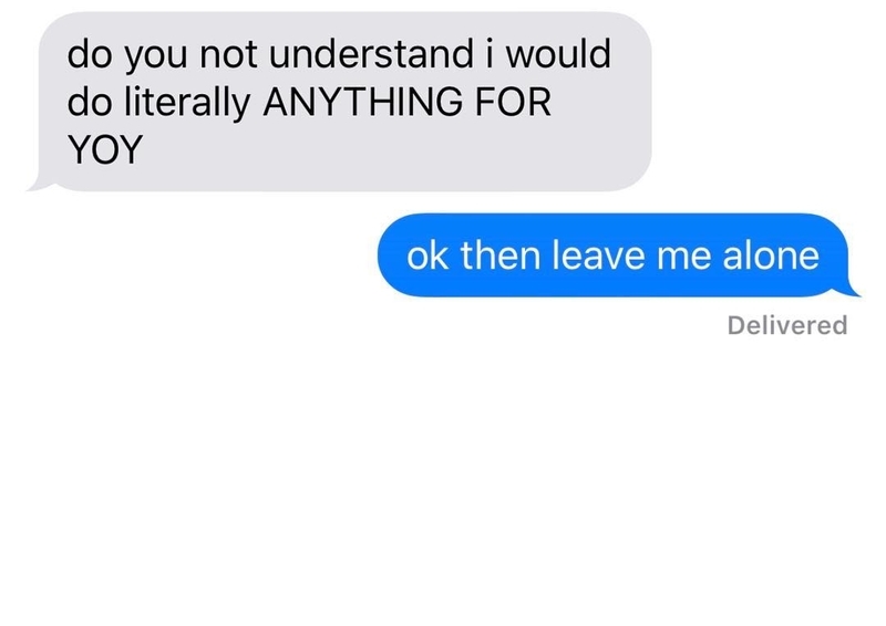 Anything … Hmmm … | Instagram/@textsfromyourex