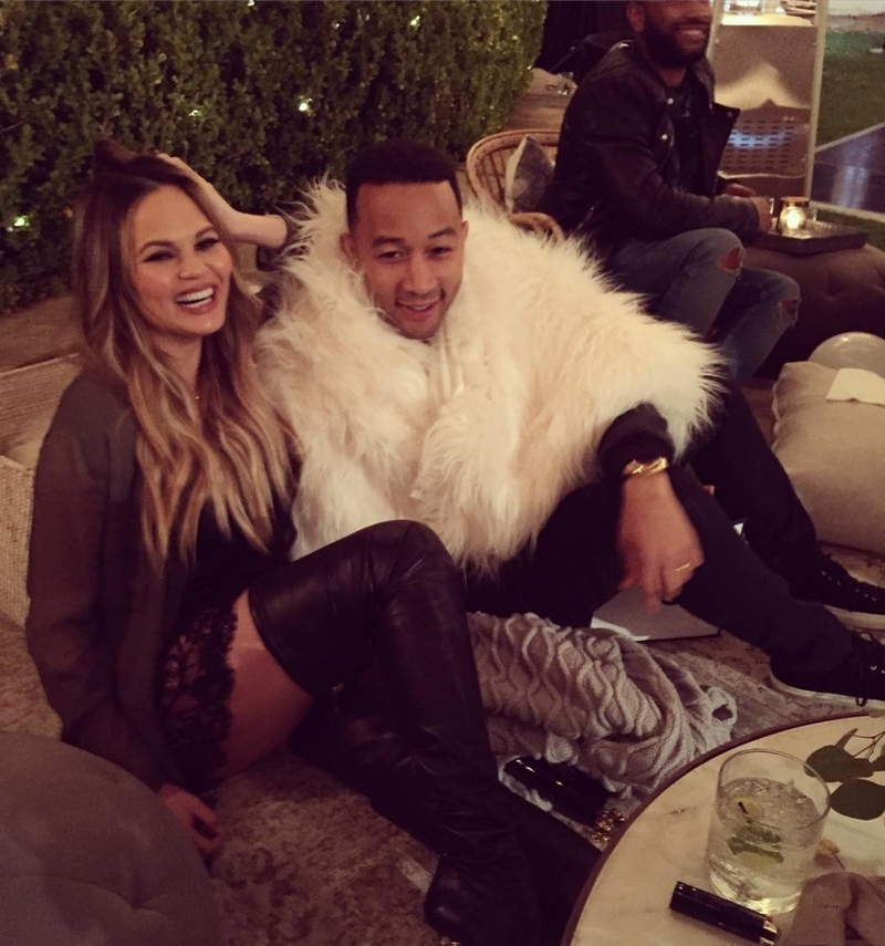 Legend Calls Out Mom-Shamers on Twitter | Instagram/@johnlegend