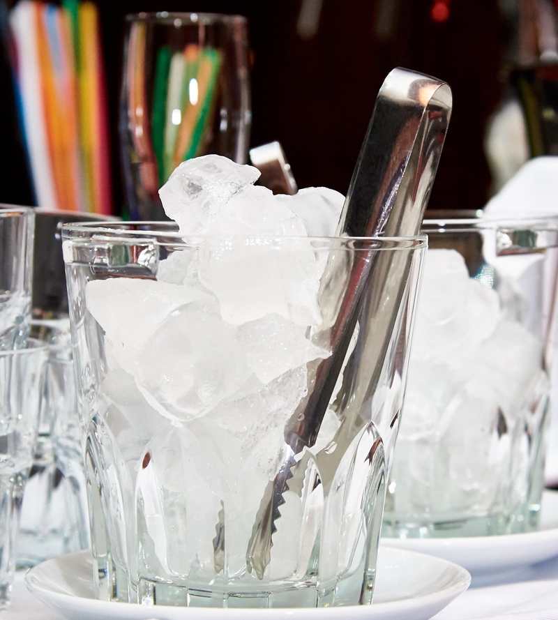 Silver Ice Tongs | Alamy Stock Photo by Viktoriia Novokhatska