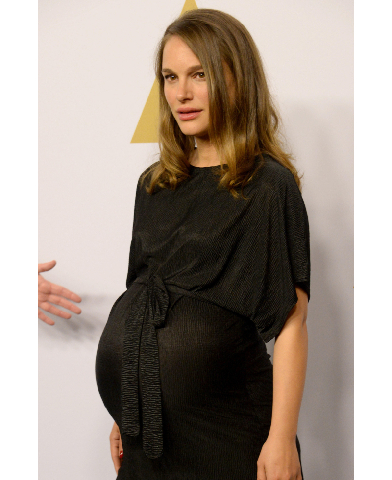Natalie Portman, Maternity dress | Alamy Stock Photo
