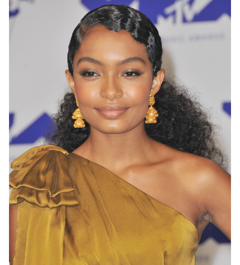 Yara Shahidi, Earrings | Alamy Stock Photo