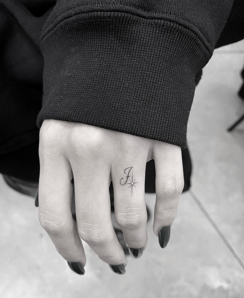 El tatuaje tabú de Hailey | Instagram/@mr.k_tattoo