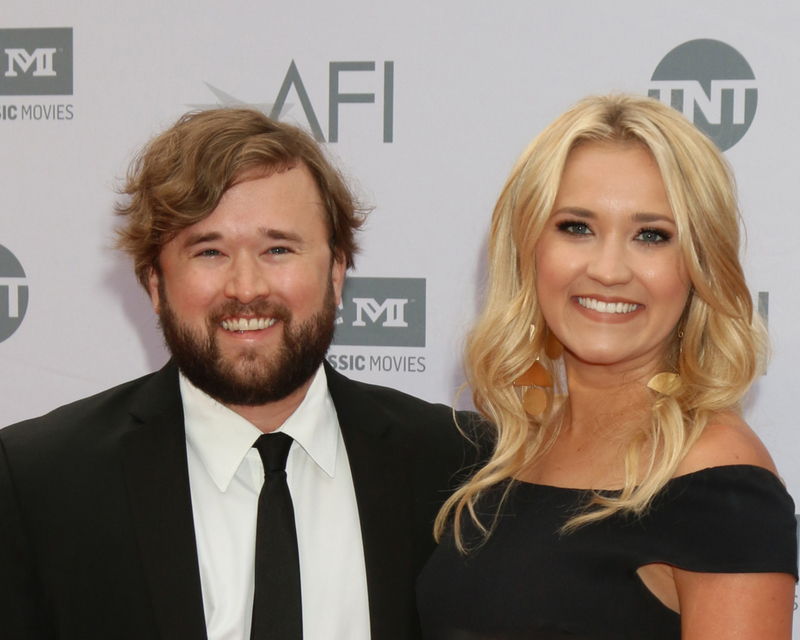 Emily Osment y Haley Joel Osment | Kathy Hutchins/Shutterstock