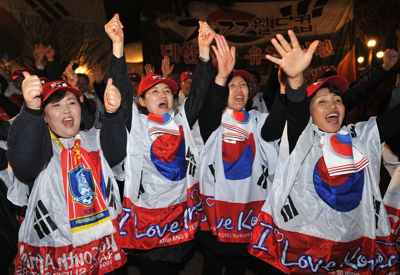 The Hosts With the Least | Getty Images Photo by JUNG YEON-JE/AFP