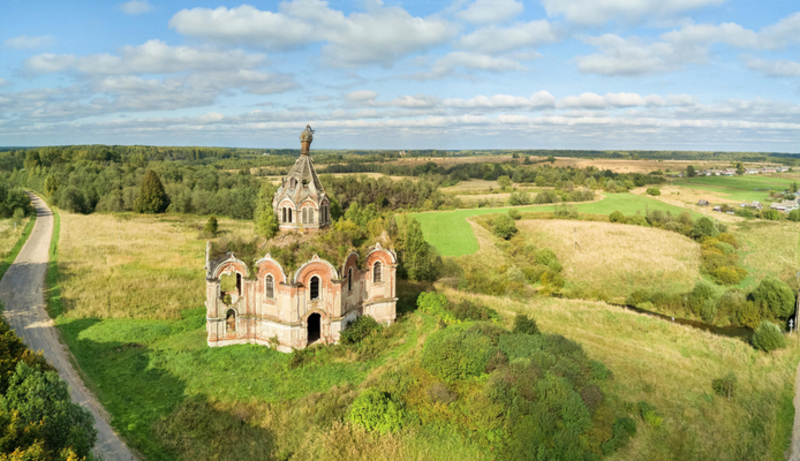 That One Time Some Guys Stole an Entire Church – Unknown | Alamy Stock Photo