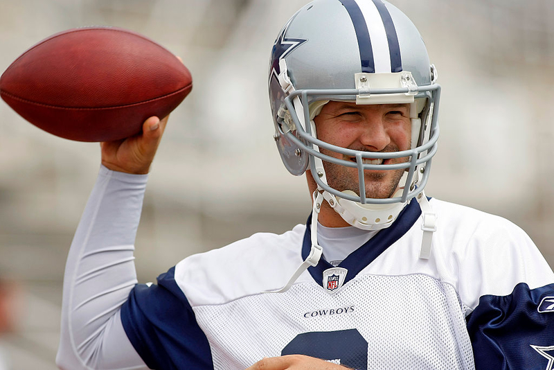 Tony Romo – NFL | Getty Images Photo by James D. Smith/Icon SMI/Corbis