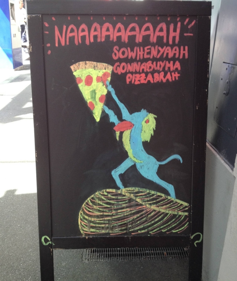 Lion King Pizza | Imgur.com/ZmrVG3Y