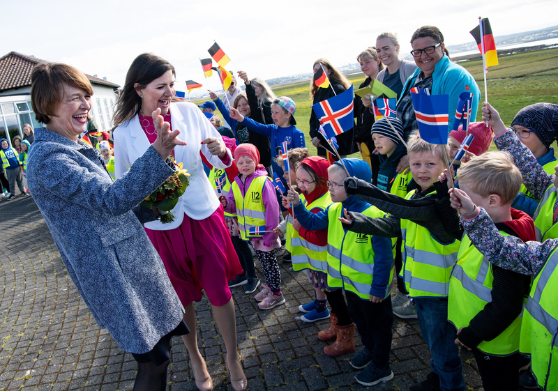 Isländische Schüler lernen drei Sprachen | Alamy Stock Photo by Bernd von Jutrczenka/dpa