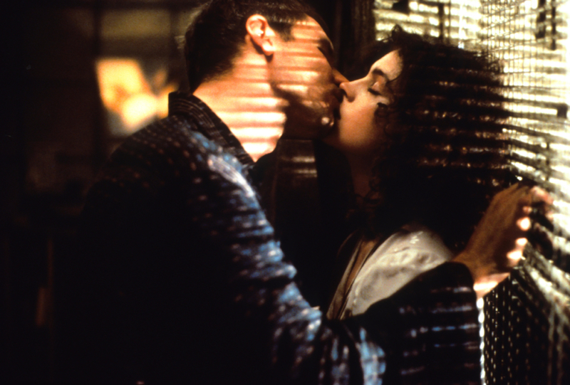 Amor e Ódio nas Telas: Harrison Ford e Sean Young em “Blade Runner” | Alamy Stock Photo by Universal Images Group North America LLC/mrk movie