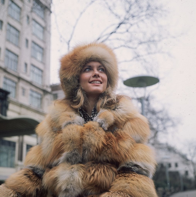 Olivia In England | Getty Images Photo by Hulton Archive