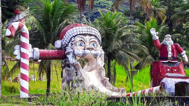 Eerie Park Albanoel, Brazil’s Abandoned Santa Theme Park | 