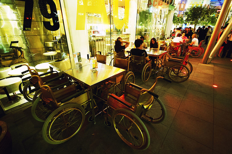 The Clinic Bar in Singapore | Getty Images Photo by Andrea Pistolesi