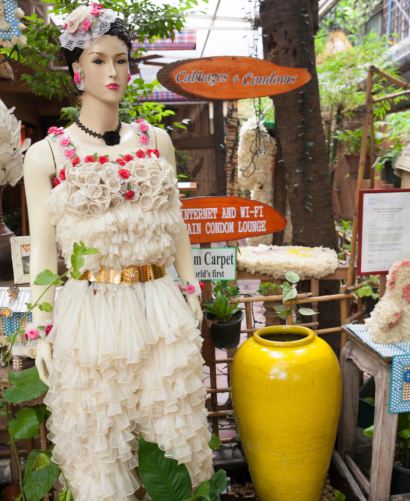 Cabbages and Condoms Restaurant in Sukhumvit, Bangkok | Alamy Stock Photo