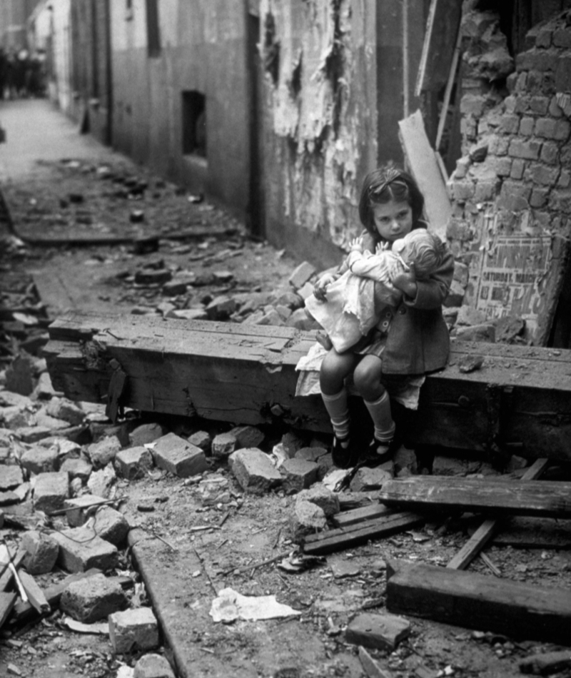 London, 1940 | Getty Images Photo by Fox Photos/Hulton Archive