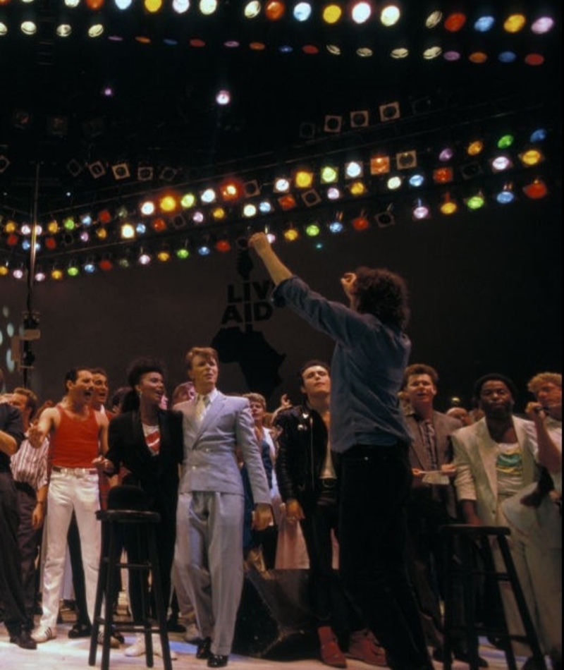 Mercury y David Bowie | Getty Images Photo by Georges DE KEERLE/Gamma-Rapho 