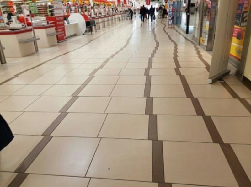 The Optical Illusion Supermarket | Reddit.com/iGniSsak