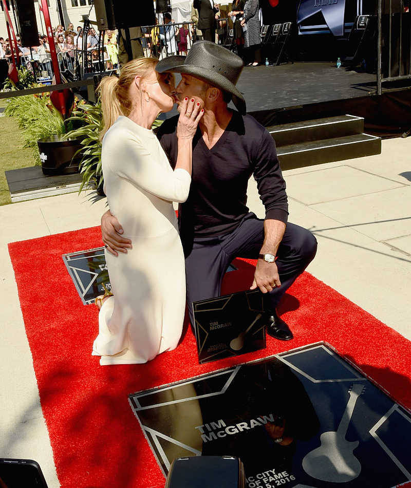 Lorsqu'ils ont tous les deux reçu leur étoile au Music City Walk Of Fame | Getty Images Photo by Rick Diamond