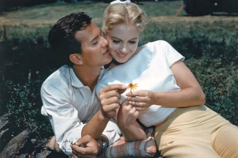 Pat Boone Se Negou a Beijar Shirley Jones em “Primavera do Amor” | Alamy Stock Photo by Pictorial Press Ltd 