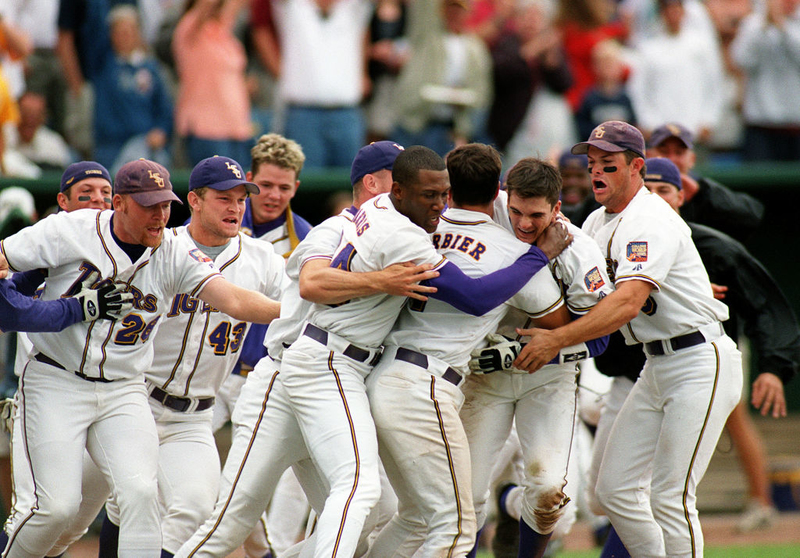 EL EQUIPO DE BÉISBOL LSU | Getty Images Photo by Jamie Schwaberow/NCAA Photos