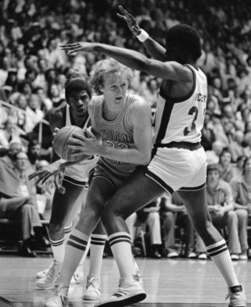 EARVIN 'MAGIC' JOHNSON Y LARRY BIRD | Getty Images Photo by Bettmann