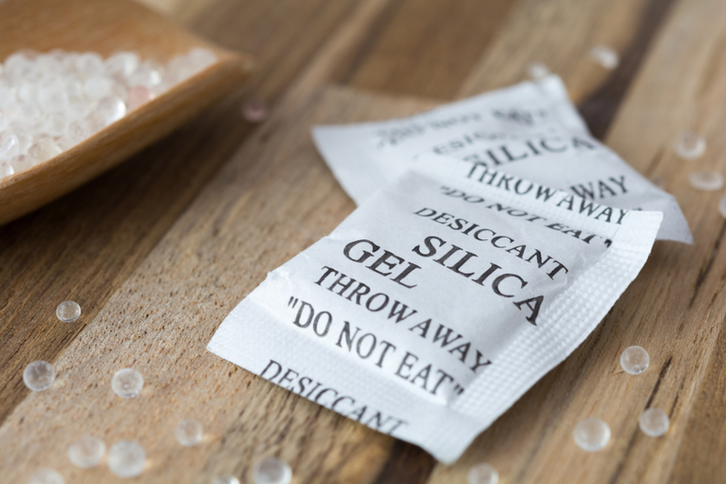 Pacotes De Sílica Gel | Shutterstock