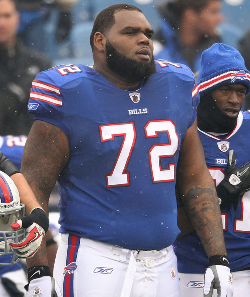 Kellen Heard – 1,98 m., 153 kg. | Getty Images Photo by Tom Szczerbowski