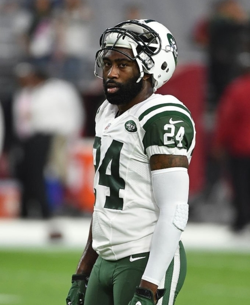 Darrelle Revis – Cornerback | Getty Images Photo by Norm Hall