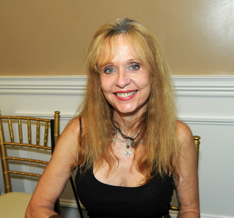 Linnea Quigley - Hoje | Getty Images Photo by Bobby Bank