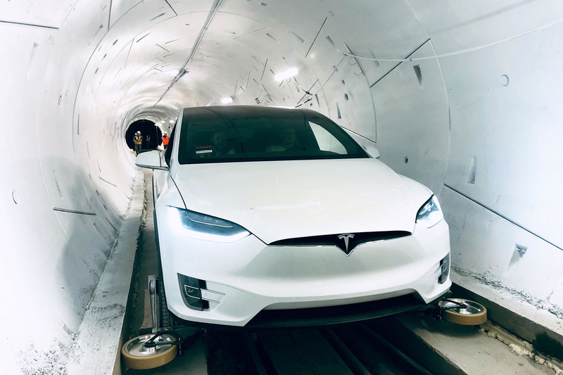 Dar la vuelta al mundo por el subsuelo | Alamy Stock Photo by Elon Musk/The Boring Company/UPI