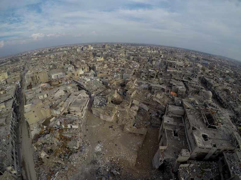 DIE FOLGEN IN MOSUL | Alamy Stock Photo by Murtaja Lateef/ImagesLive/ZUMA Wire/Alamy Live News